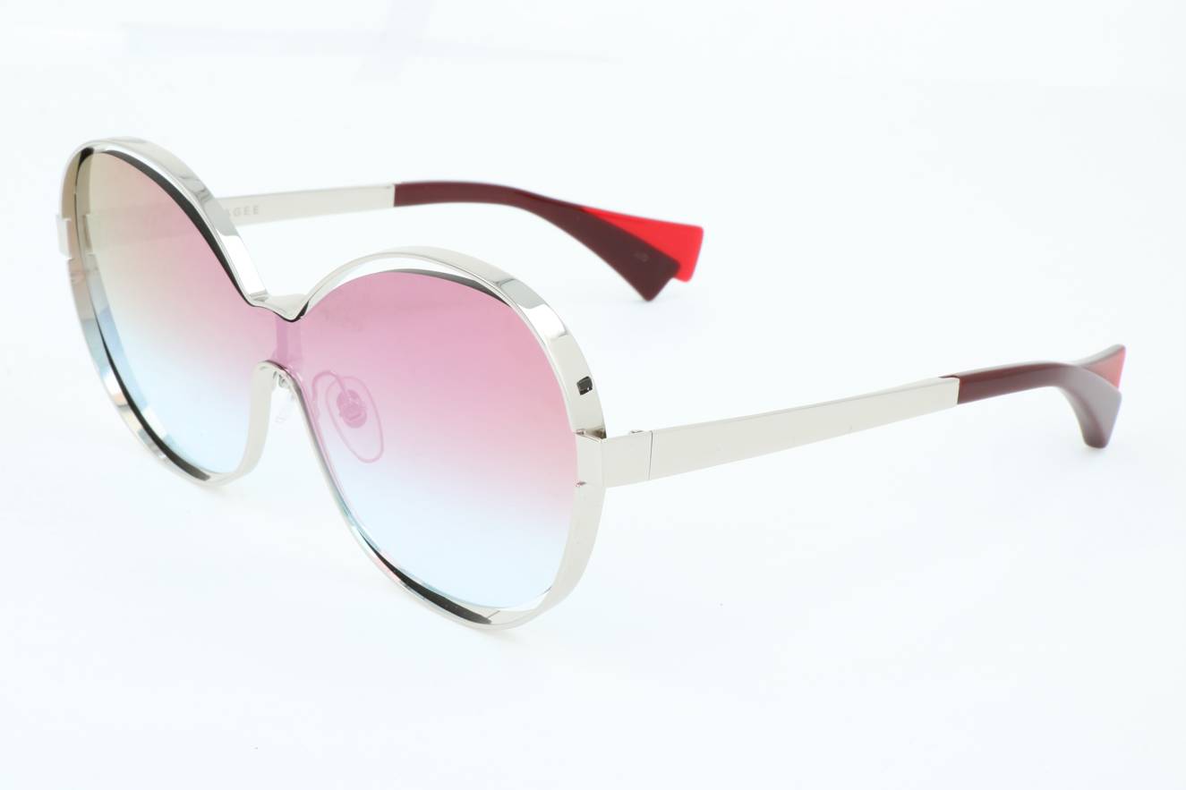 Alyson Magee AM7010 800  