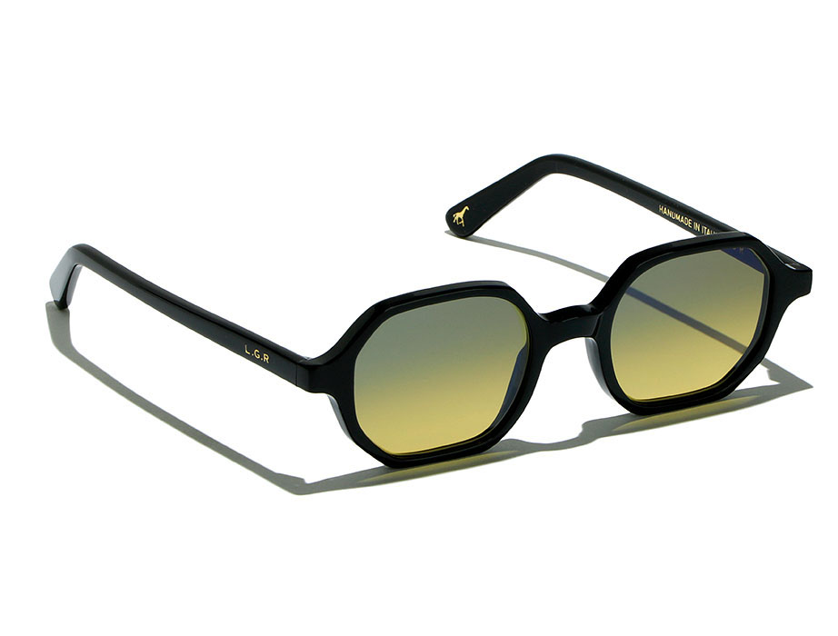 L.G.R. ZANZIBAR 5817  