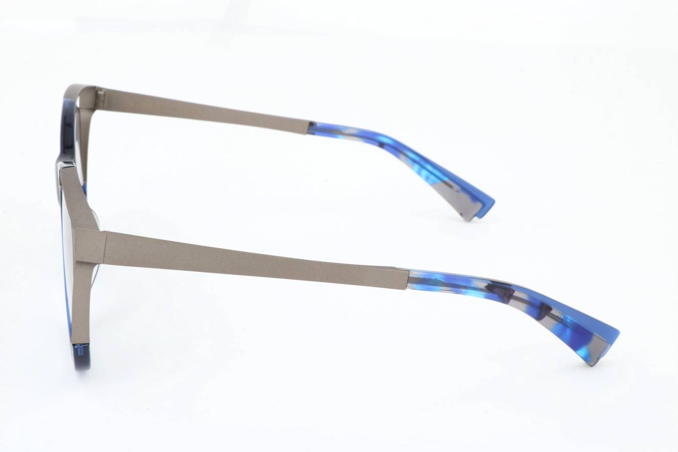 Alyson Magee AM7003 650  