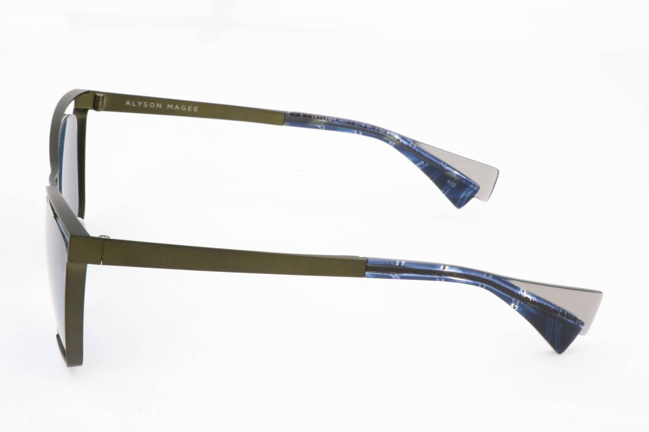 Alyson Magee AM7011 001  