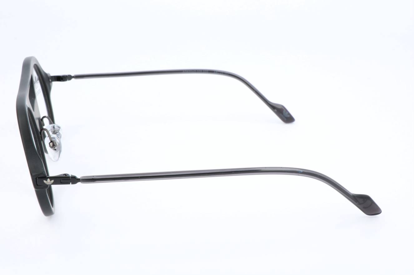 Adidas AOK004O 009.000  