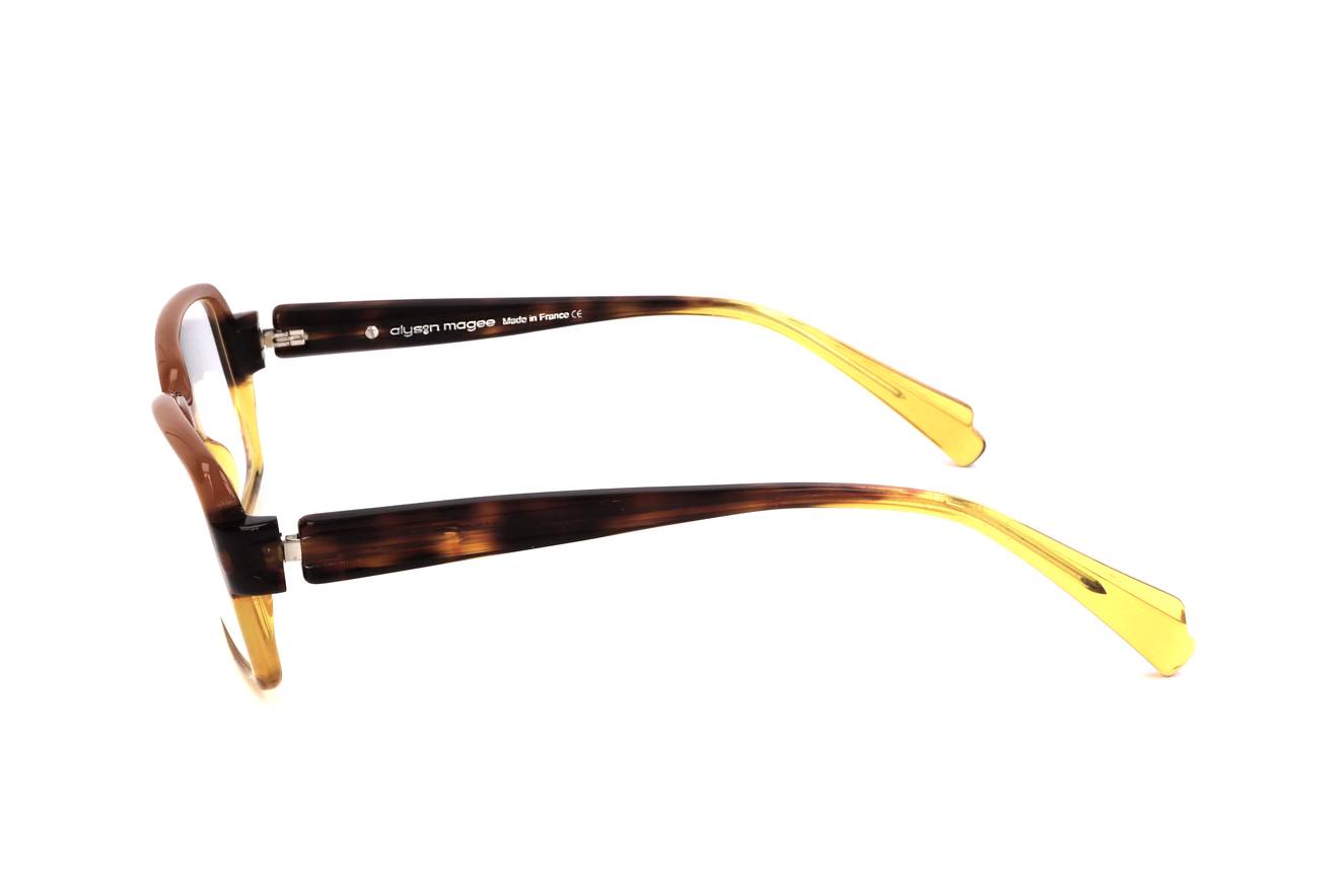 Alyson Magee AMO 010 03  