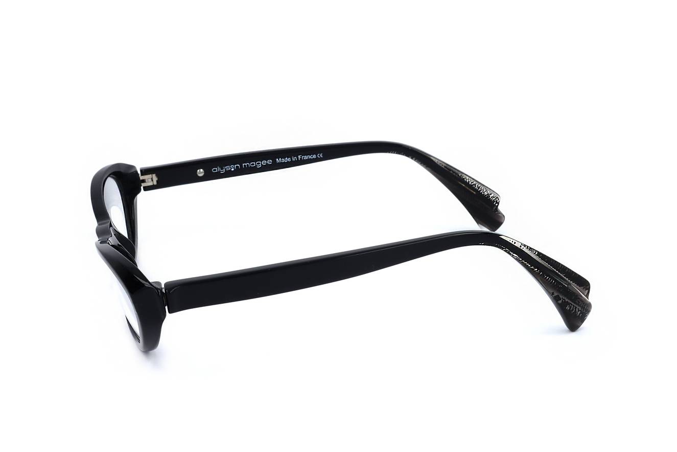 Alyson Magee AMO 017 31  