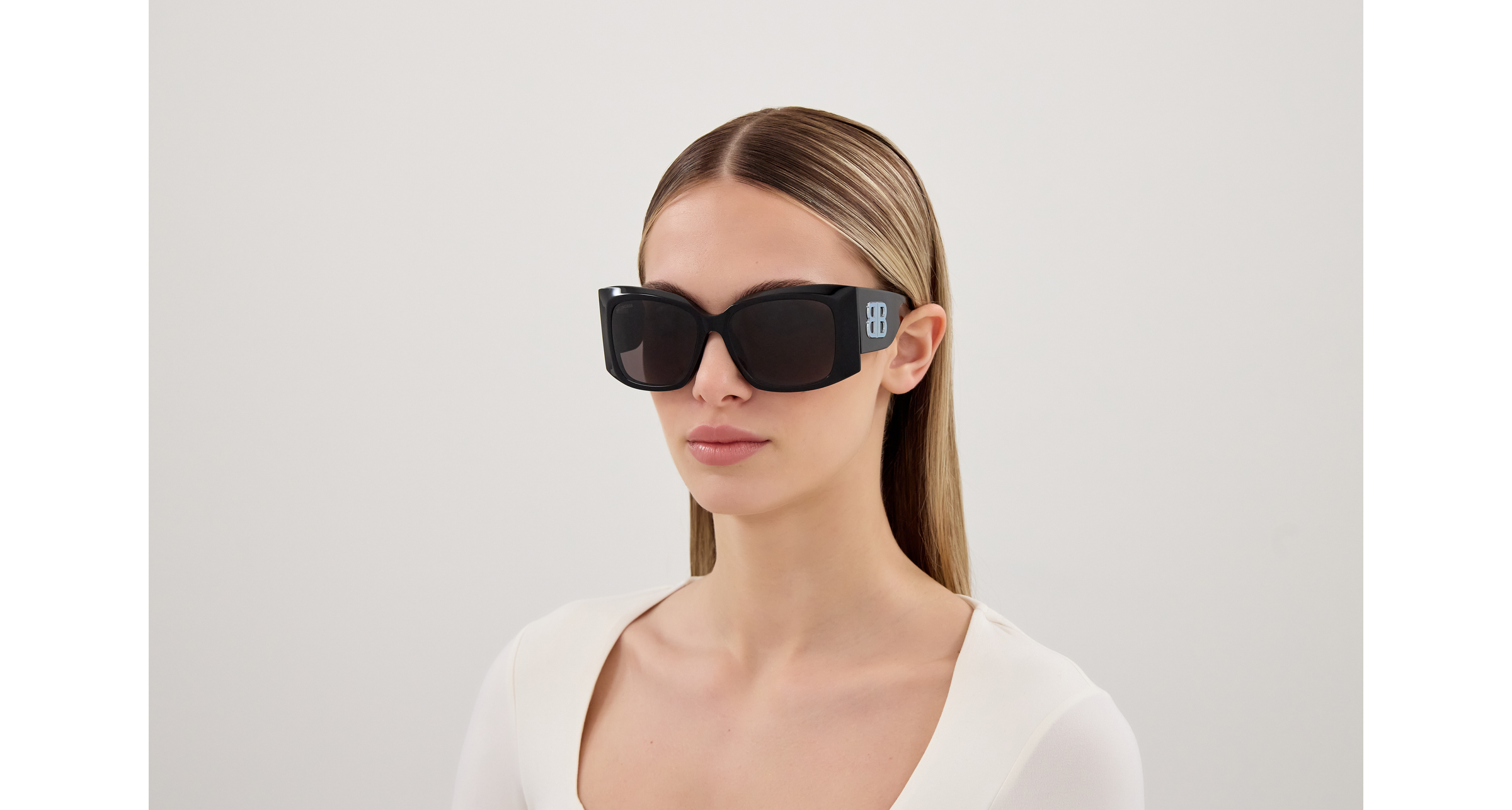 Balenciaga BB0443S-002  
