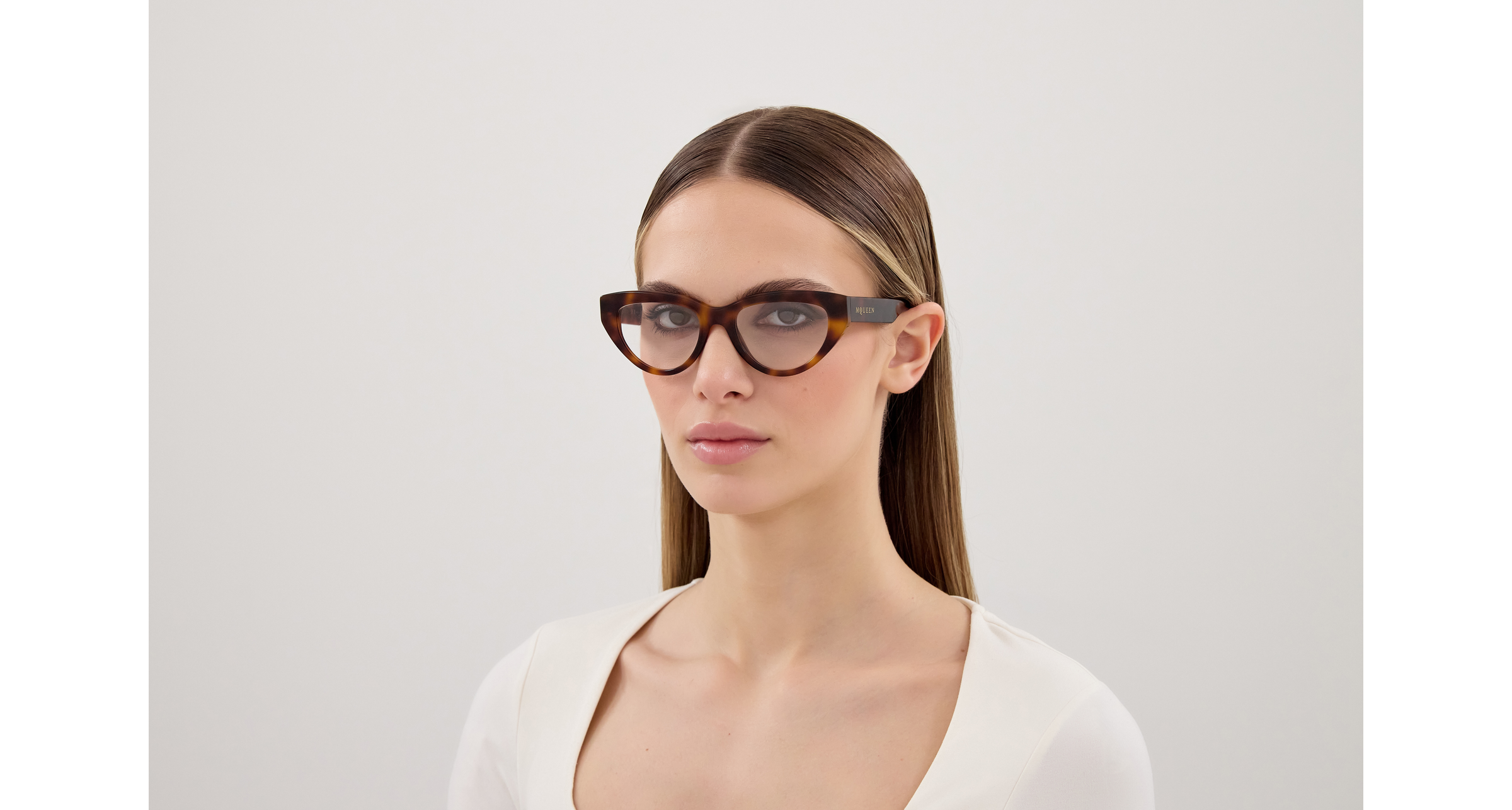 Alexander Mcqueen AM0529O-002  