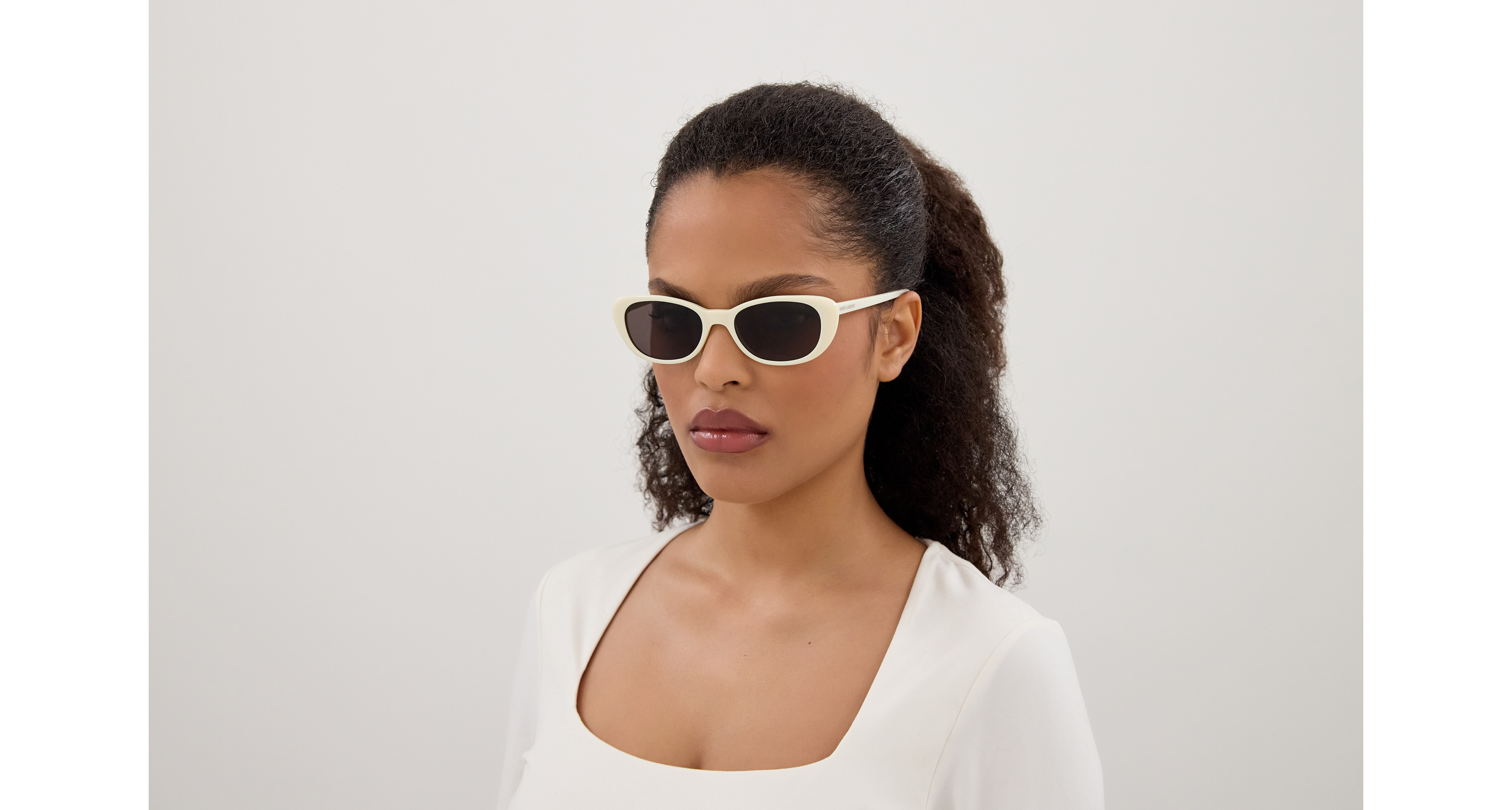 Saint Laurent SL 822-004  