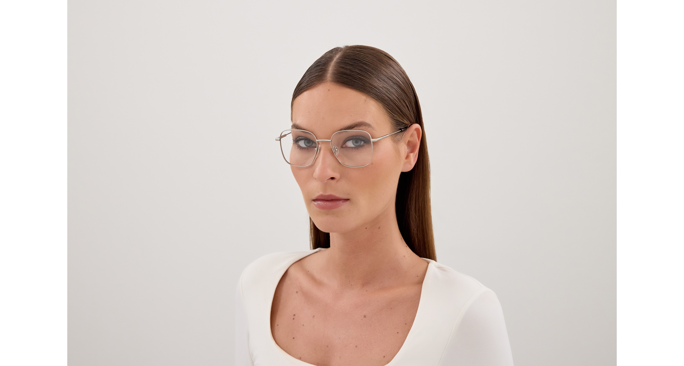 Alexander Mcqueen AM0565O-001  