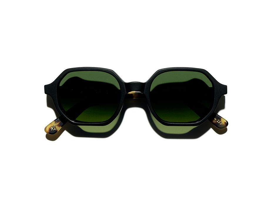 L.G.R. ZANZIBAR EXPLORER 5974  