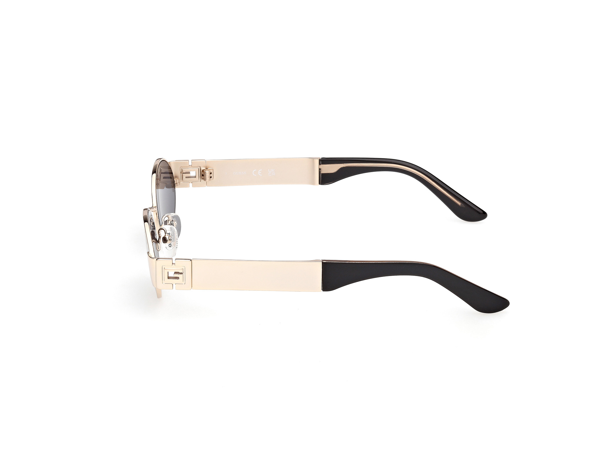 Guess GU00262 32A  