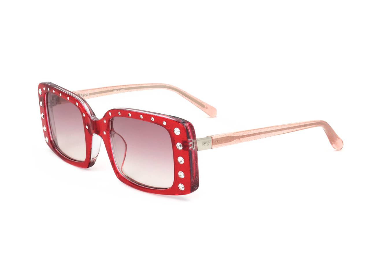 Linda Farrow N21S34 C4 No 21